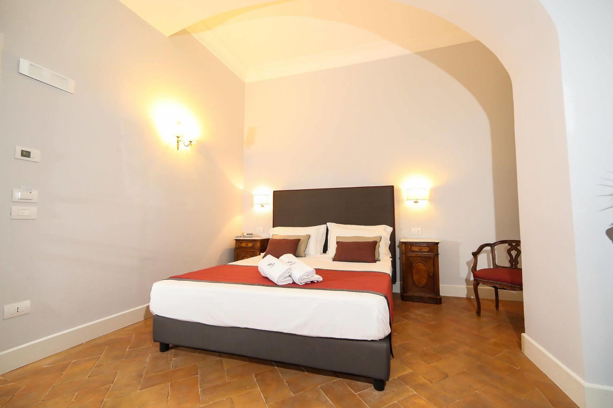 Hotel Palazzo Riario Sforza à Naples Extérieur photo
