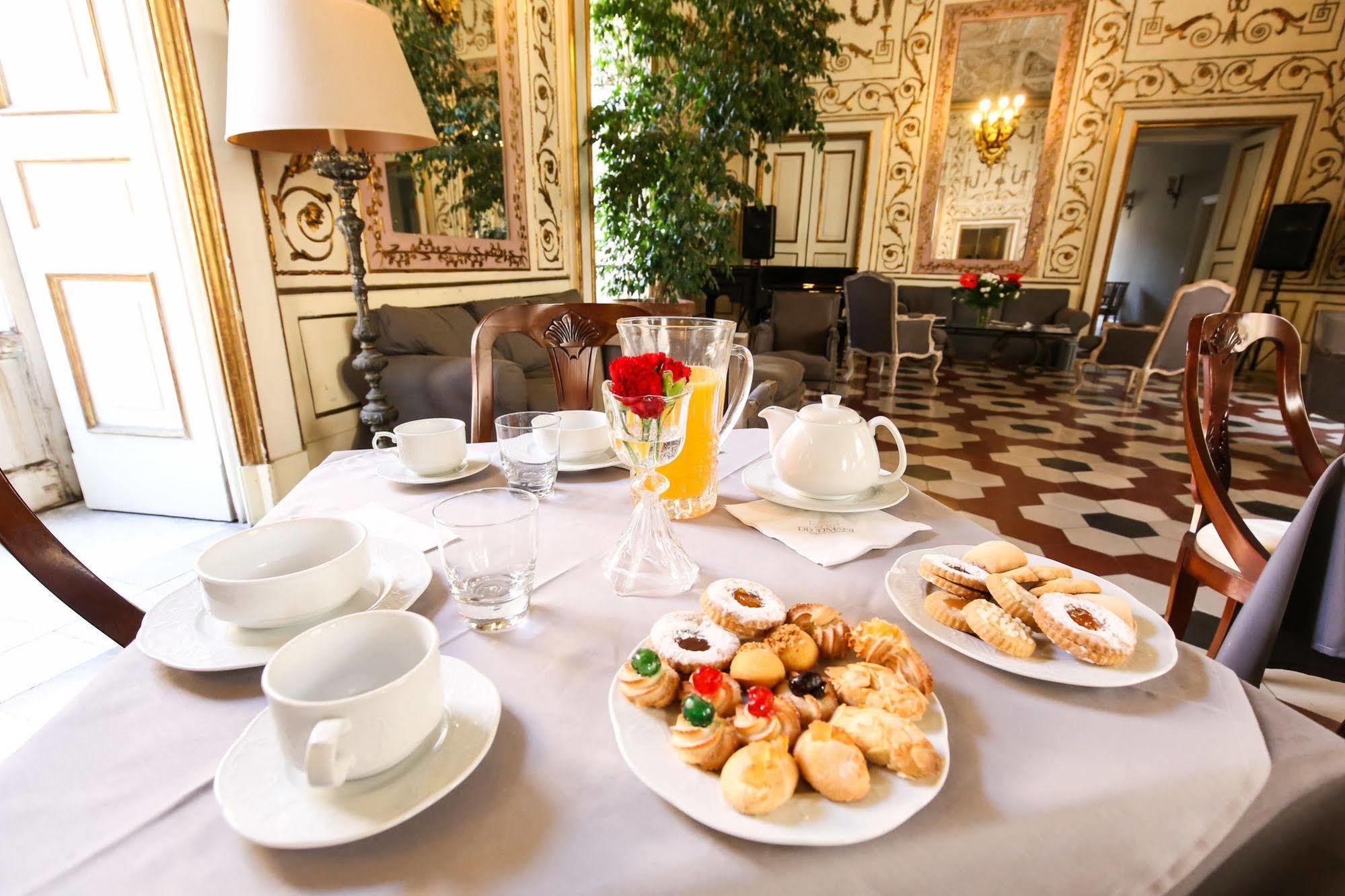 Hotel Palazzo Riario Sforza à Naples Extérieur photo