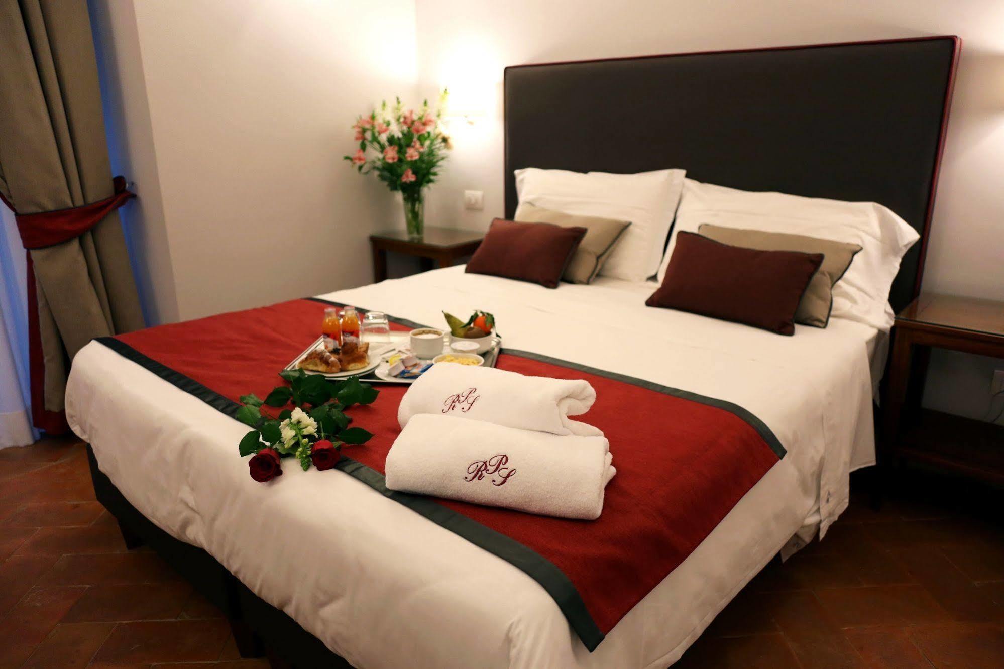 Hotel Palazzo Riario Sforza à Naples Extérieur photo
